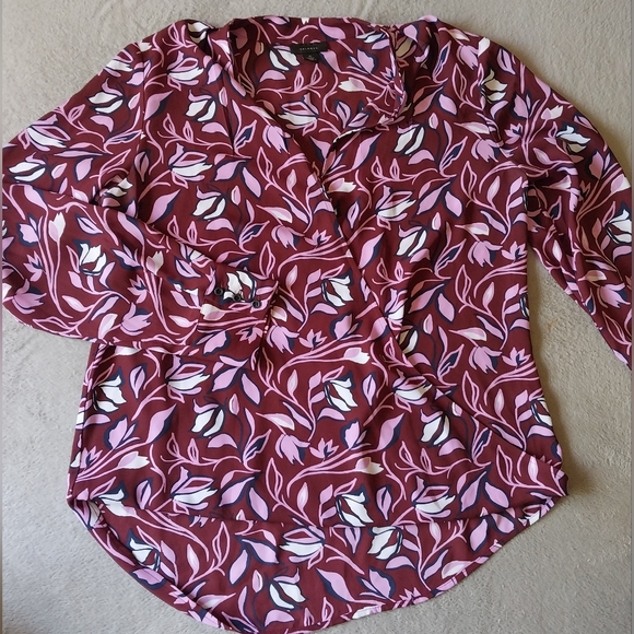 Halogen Floral Wrap Blouse Medium - Picture 1 of 6